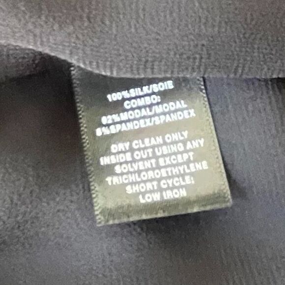 Lafayette 148 New York Silk Jacket Women’s Size Small Black Zip Front Minimalist - Picture 9 of 9